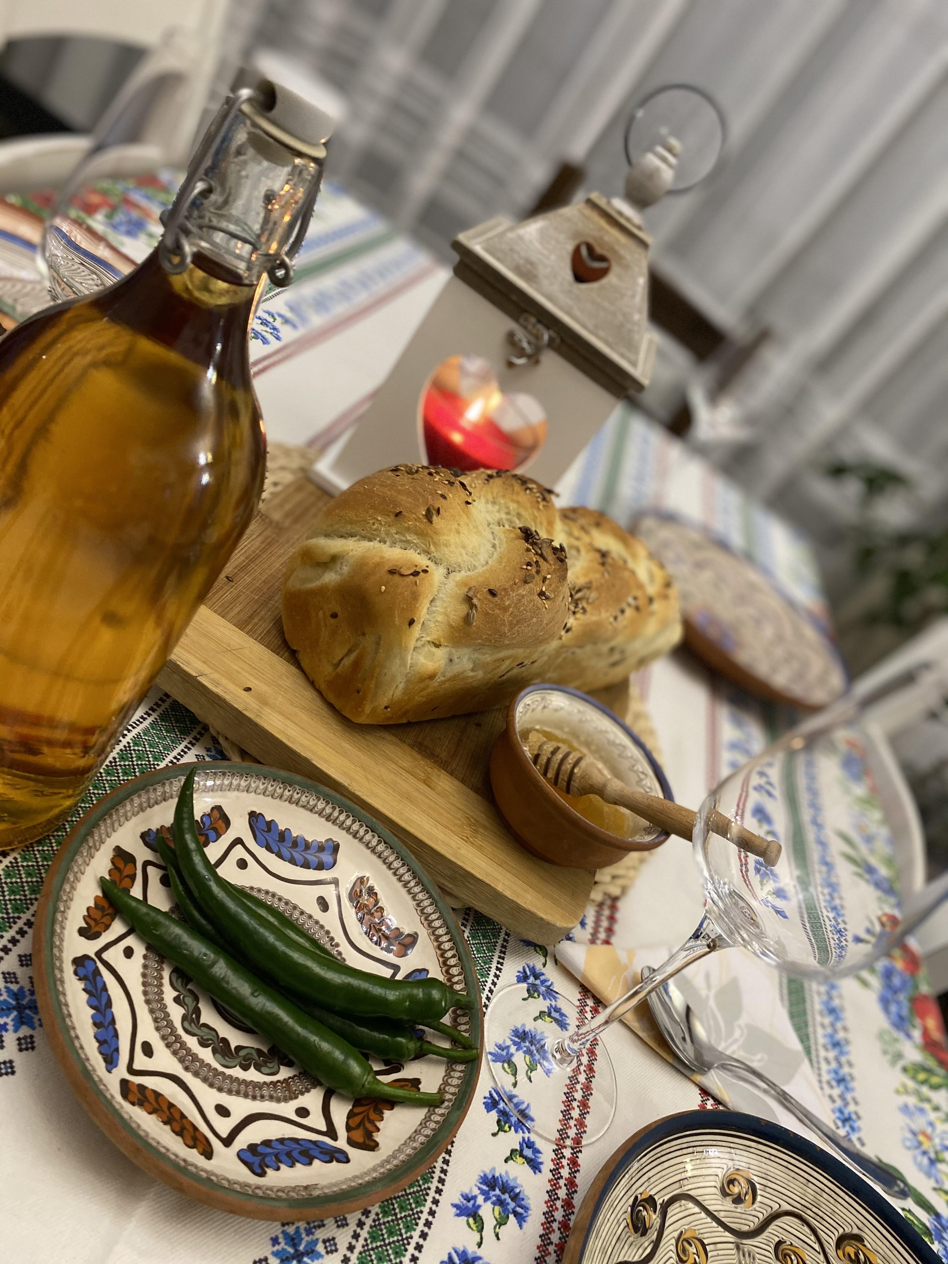 Pâine de casă cu miere locală